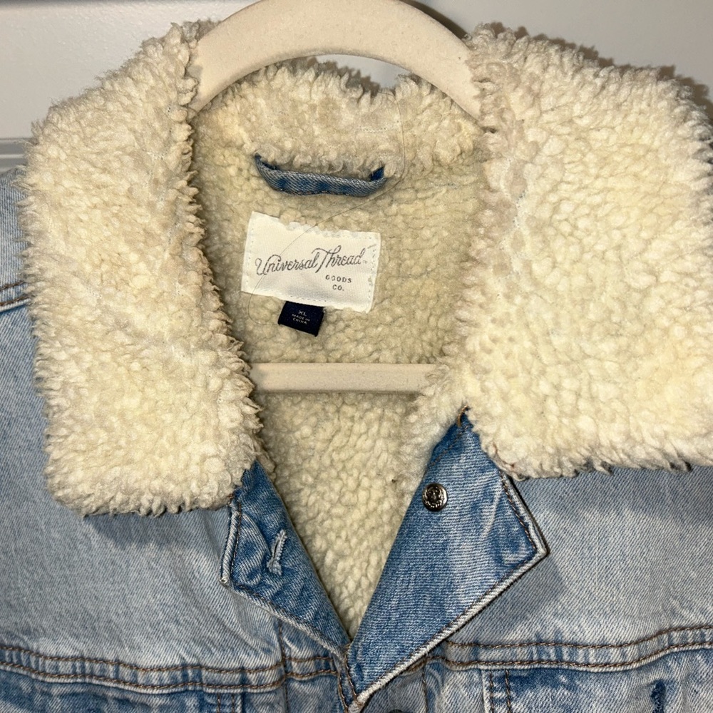 Denim jacket - Picture 2 of 5